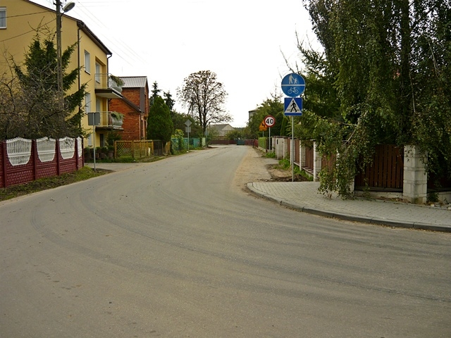 Droga dla rowerów i pieszych w Nowej Wsi Wschodniej