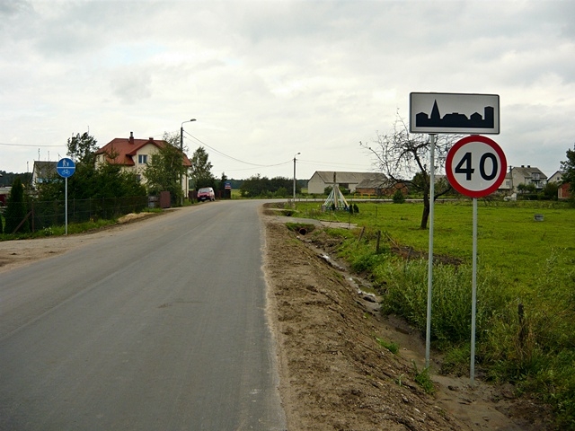 Droga dla rowerów i pieszych w Nowej Wsi Wschodniej
