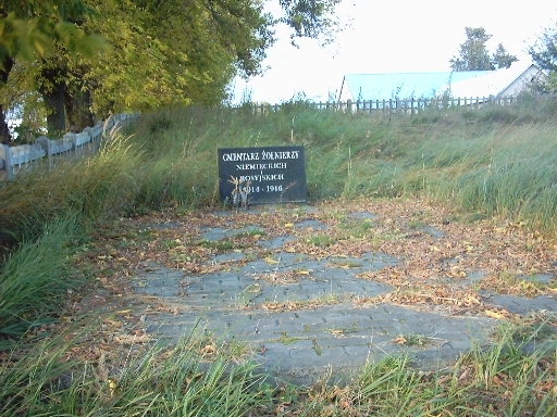 Cmentarz z czasów I wojnyświatowej w Żebrach