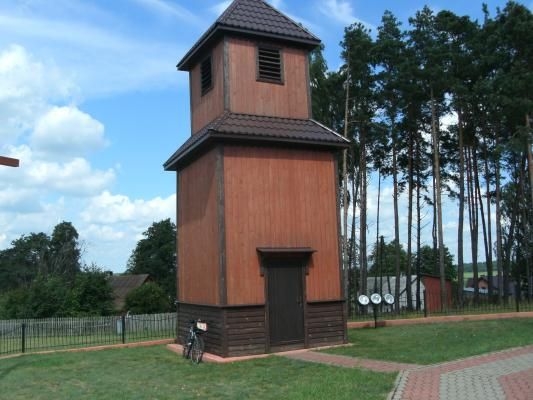 Leman - drewniana dzwonnica