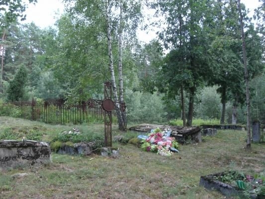 Turośl-stary cmentarz ewangelicki