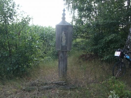 Łączki stara kapliczka ponepomucka