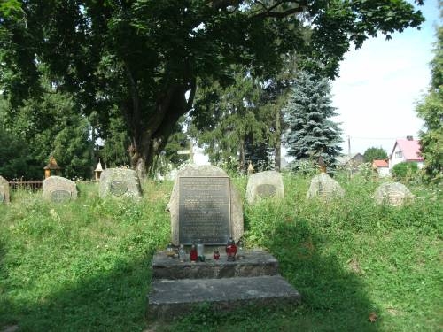 Porządzie - tablice pamiątkowe.