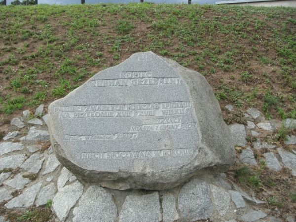 Brok - tablica pamiątkowa