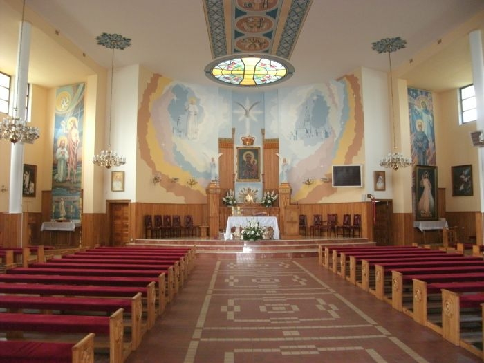 Obierwia - wnętrze kościoła