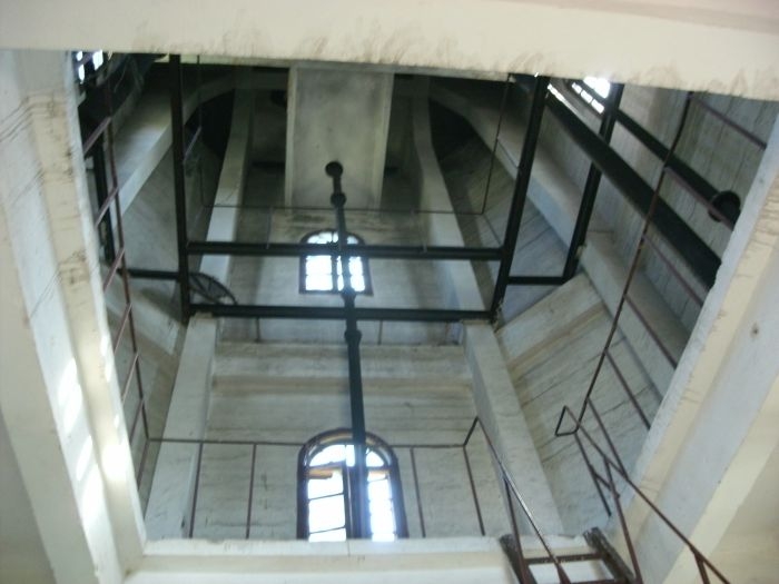 Parciaki Stacja - wieża wewnątrz