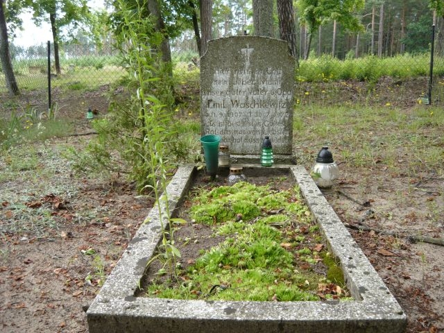 Mazury 12.07.2009 - Pogobie Tylne - Cmentarz