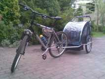 Przyczepka do przewozu dwójki dzieci - "riksza" ;)